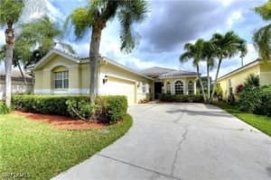 11286 Lakeland Cir, Fort Myers
