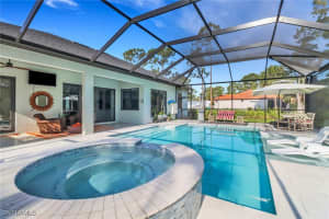 463 22nd Ave Ne, Naples
