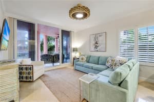 401 Bayfront Place, Naples, FL 34102 - MLS#225053195
