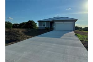 538 David Cir, Labelle