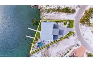 855 Lagoon Street, Fort Myers Beach, FL 33931 - MLS#225053209