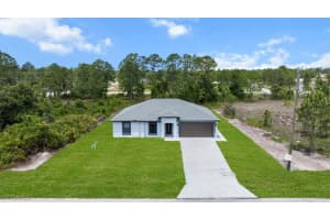 1032 Maxwell Ave S, Lehigh Acres