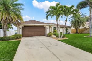 907 19th Terrace, Cape Coral, FL 33990 Sold 09/04/25