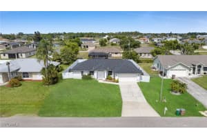 637 9th Avenue, Cape Coral, FL 33991 - MLS#225053242