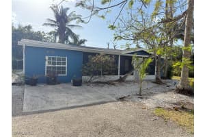 10899 Russell Rd, Bokeelia