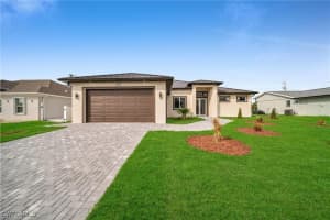 427 21st Terrace, Cape Coral, FL 33991 - MLS#225053267