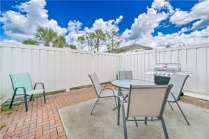 3613 Pine Oak Circle, Fort Myers, FL 33916 - MLS#225053324