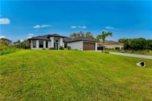 526 Wabasso Avenue, Lehigh Acres, FL 33974 - MLS#225053370