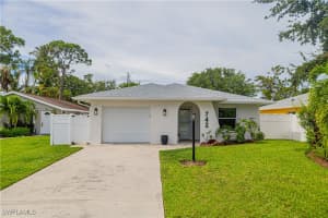 742 99th Ave N, Naples