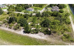 428 McClure Street, Lehigh Acres, FL 33972 - MLS#225053391