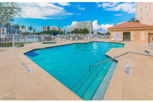 33 Bluebill Avenue, Naples, FL 34108 - MLS#225053418