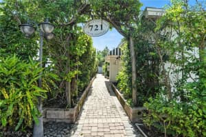 721 9th Street, Naples, FL 34102 - MLS#225053423