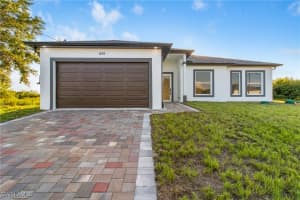 420 Caywood Avenue, Lehigh Acres, FL 33974 Sold 09/19/25