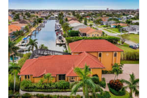 1601 Rainbow Ct, Marco Island