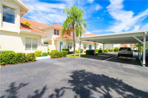 5025 Cedar Springs Dr 102, Naples