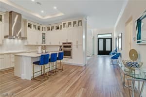 2875 Coco Lakes Drive, Naples, FL 34105 - MLS#225053552