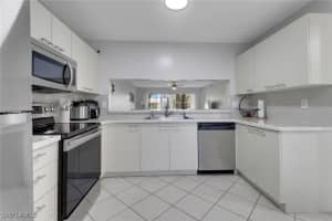 196 Furse Lakes Circle, Naples, FL 34104 - MLS#225053580