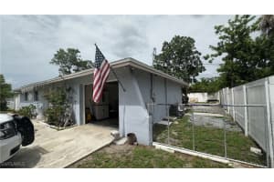 18 Abaco Street, Lehigh Acres, FL 33936 - MLS#225053599