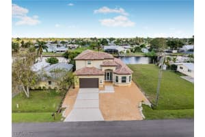 2038 Bahama Avenue, Fort Myers, FL 33905 - MLS#225053710