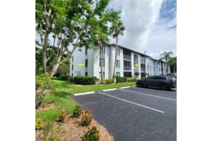 9540 Green Cypress Ln 9-a2, Fort Myers