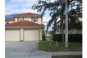 500 Robin Hood Cir 202, Naples