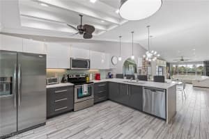 4220 Looking Glass Lane, Naples, FL 34112 - MLS#225053787