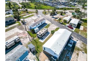 38 Helen Lane, Fort Myers Beach, FL 33931 - MLS#225053827