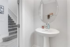 7501 Carnegie Way, Naples, FL 34119 - MLS#225053842