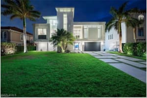 432 Bayside Avenue, Naples, FL 34108 - MLS#225053847