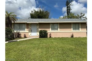 8 Roanoke Drive, Fort Myers, FL 33905 - MLS#225053854