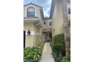 74 Silver Oaks Circle, Naples, FL 34119 - MLS#225053865