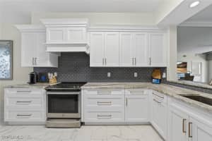 1940 Willow Bend Circle, Naples, FL 34109 - MLS#225053941