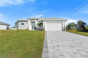 837 Grant Boulevard, Lehigh Acres, FL 33974 Sold 09/01/25
