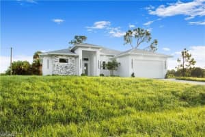 837 Grant Boulevard, Lehigh Acres, FL 33974 Sold 09/01/25
