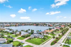 403 53rd Terrace, Cape Coral, FL 33914 - MLS#225053973