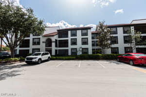7935 Preserve Cir 416, Naples