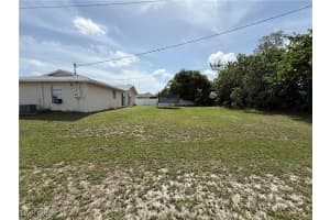 317 14th Terrace, Cape Coral, FL 33990 - MLS#225053999