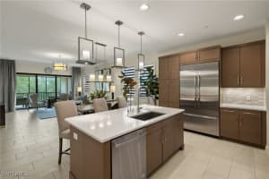 16382 Viansa Way 3-202, Naples