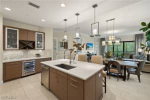 16382 Viansa Way, Naples, FL 34110 - MLS#225054053