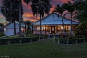 3988 Reflection Ct, Naples
