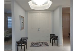 410 Flagship Dr 1104, Naples