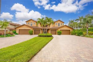 6637 Alden Woods Cir 102, Naples