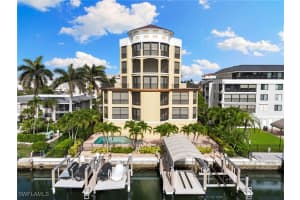 908 Panama Court, Marco Island, FL 34145 - MLS#225054211