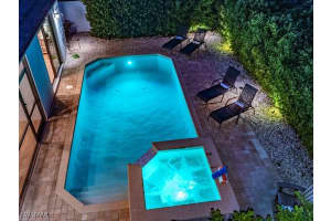 631 100th Avenue, Naples, FL 34108 - MLS#225054234