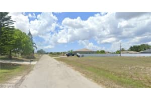 1013 12th Terrace, Cape Coral, FL 33909 Sold 10/20/25