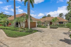 655 Galleon Drive, Naples, FL 34102 - MLS#225054393