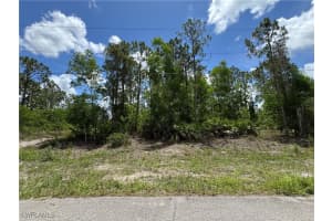 454 Jaipur Drive, Lehigh Acres, FL 33974 Sold 08/06/25