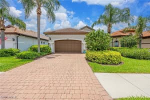 7828 Valencia Ct, Naples