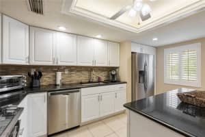 2264 Winkler Ave 202, Fort Myers