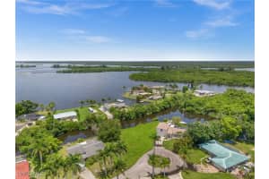 261 Alameda Avenue, Fort Myers, FL 33905 - MLS#225054430